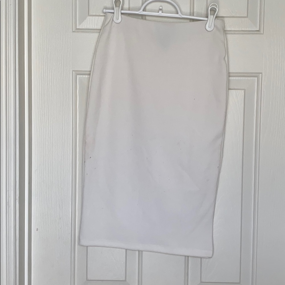 White pencil skirt